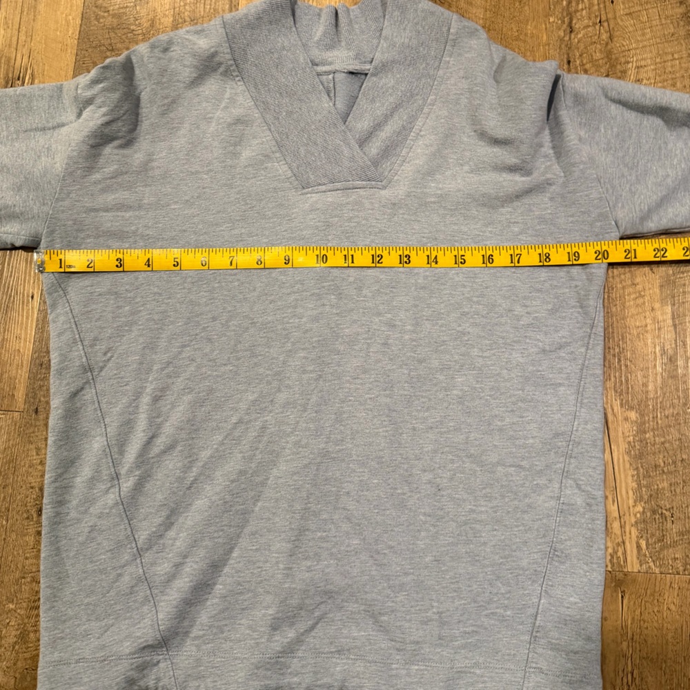 Athleta Clarity V-Neck Sweatshirt - Picture 5 of 7